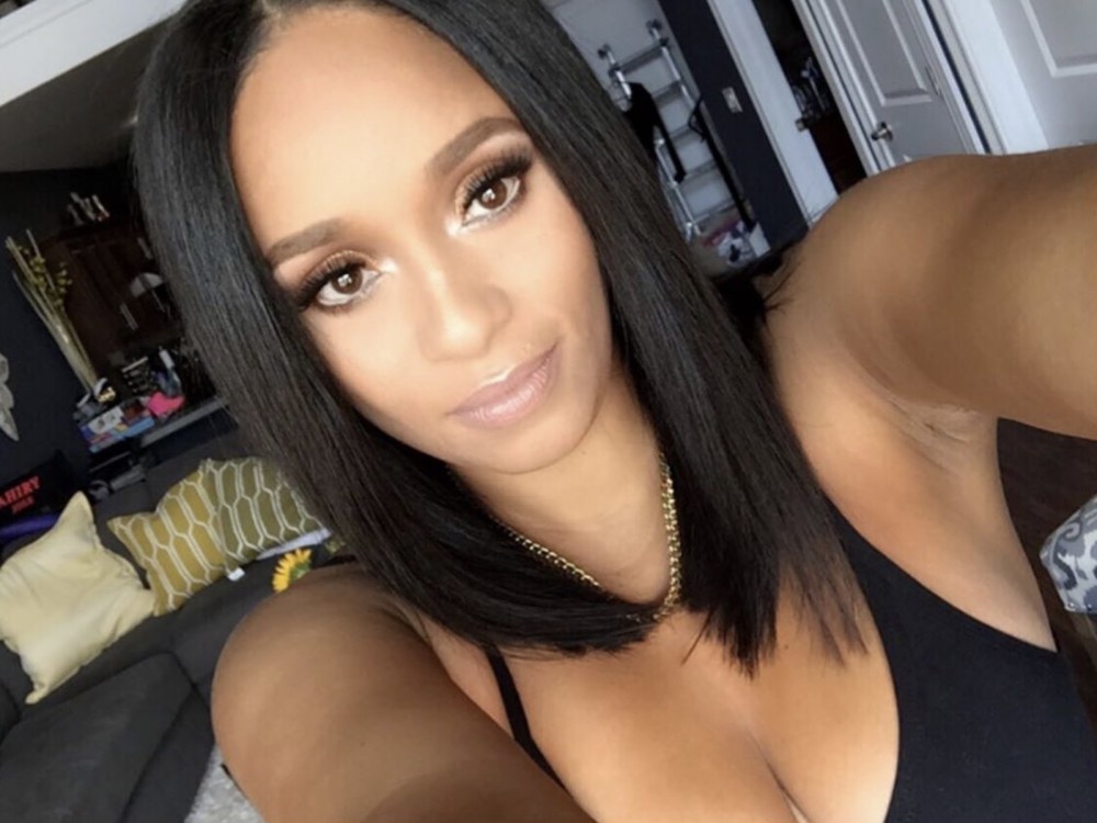 Tahiry Shares All-Natural Dimples + Cellulite Booty Pic To Promote OnlyFans