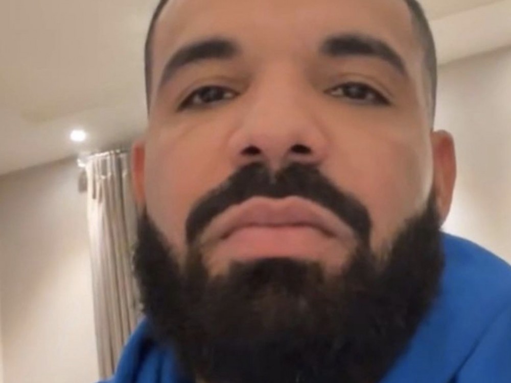 Drake + Comedian Druski Spark Hilarious E-Beef: “The Fact I’m Not In This Bulls**t A** Post”