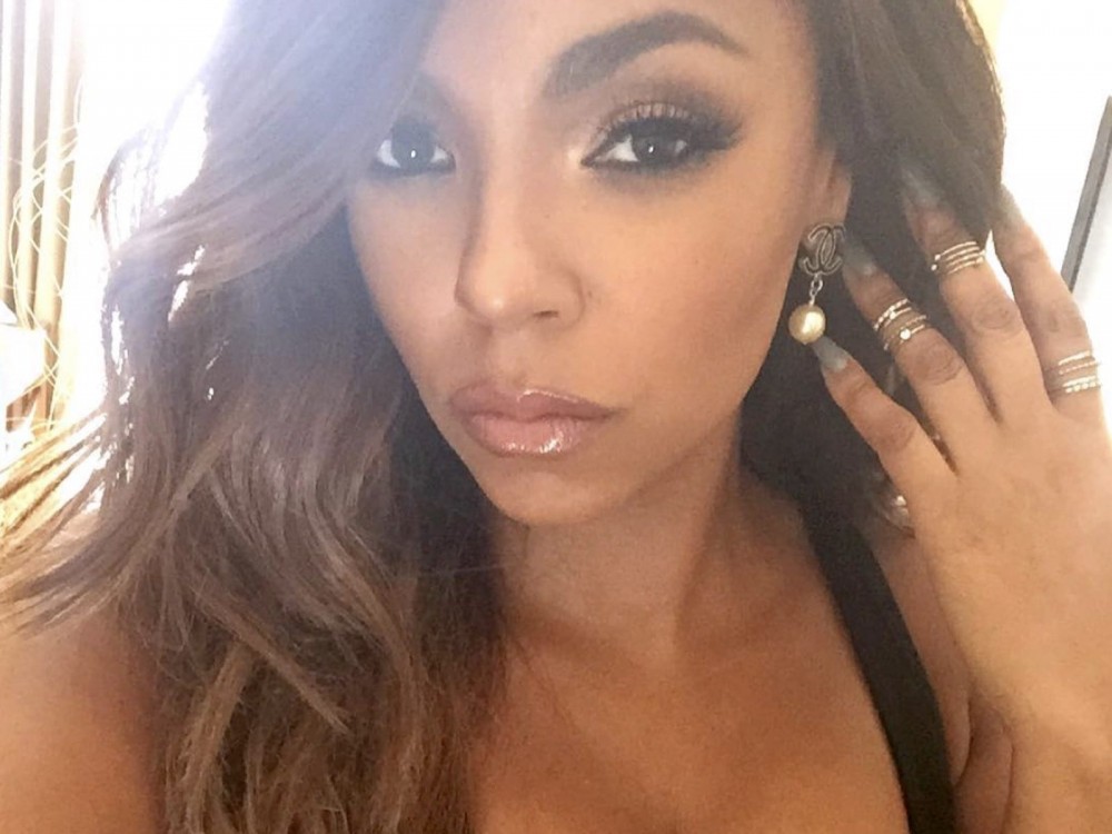 Ashanti Reacts To How Many People Watched Her Verzuz Battle: “A New Record Was Set!”