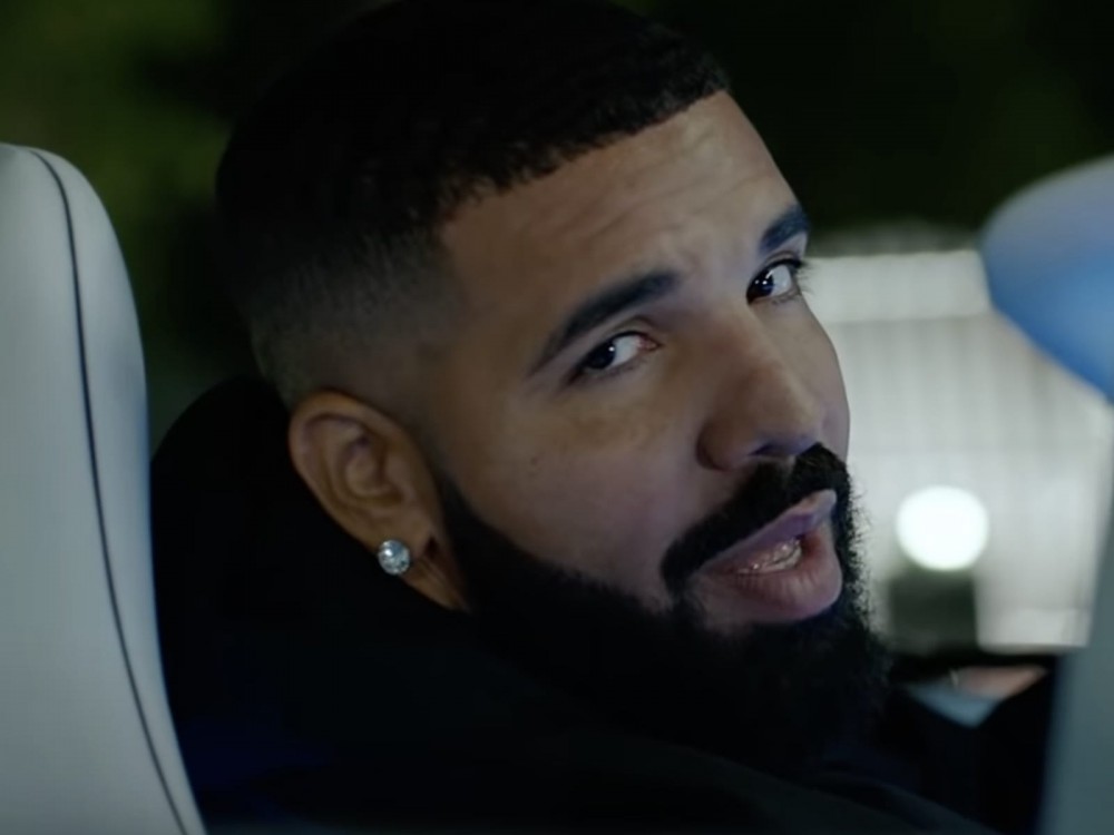 Drake Backs Up LeBron James After ‘Courtside Karen’ Drama