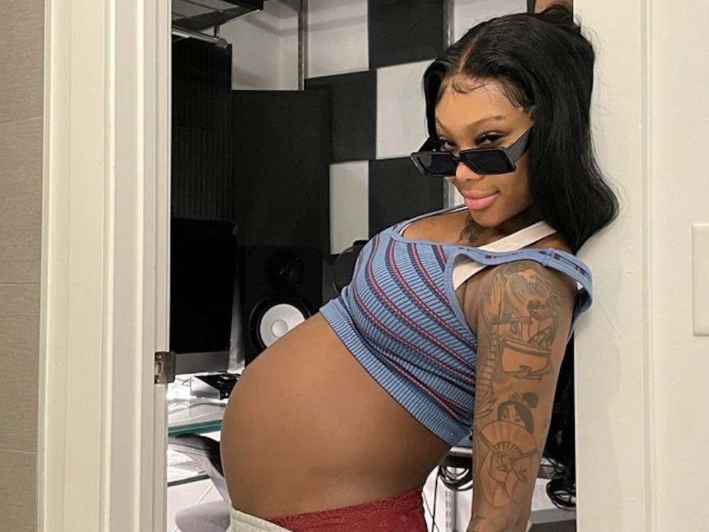 Summer Walker’s Baby Bump Is Only Getting Bigger In New Pics