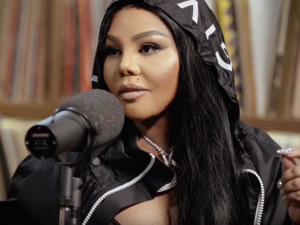 Lil’ Kim’s Tell-All Life Story Drops This Fall