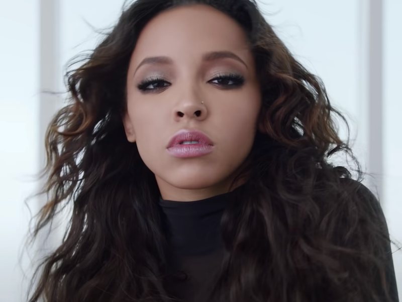 Tinashe Sets Fans Off W/ Cryptic ‘333’ Teaser