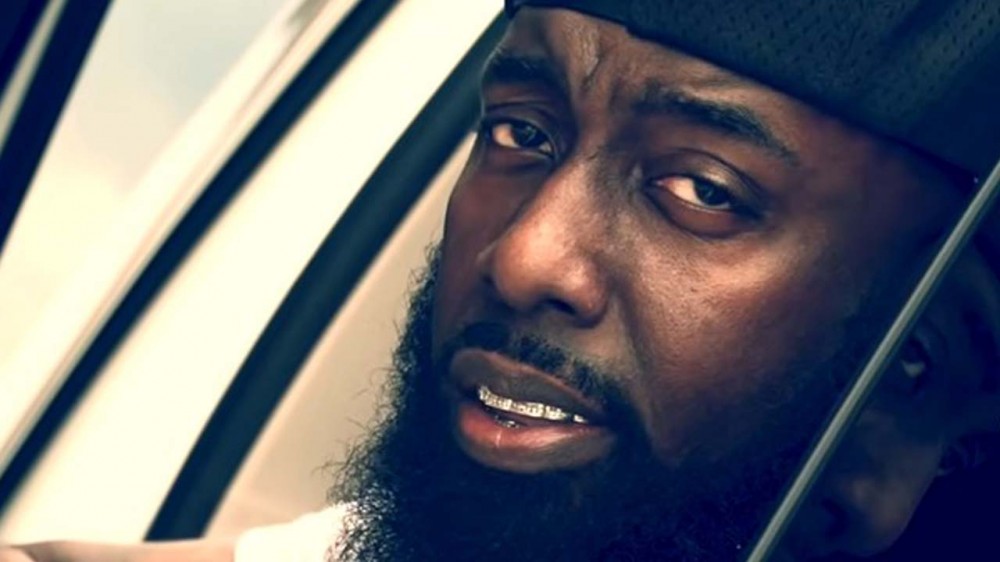 Trae Tha Truth Blesses Elderly Woman Robbed At Gunpoint