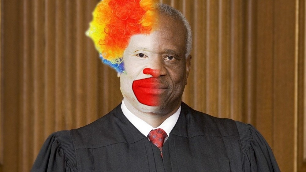 5 Reasons Supreme Court Justice Clarence Thomas Is A Sucka