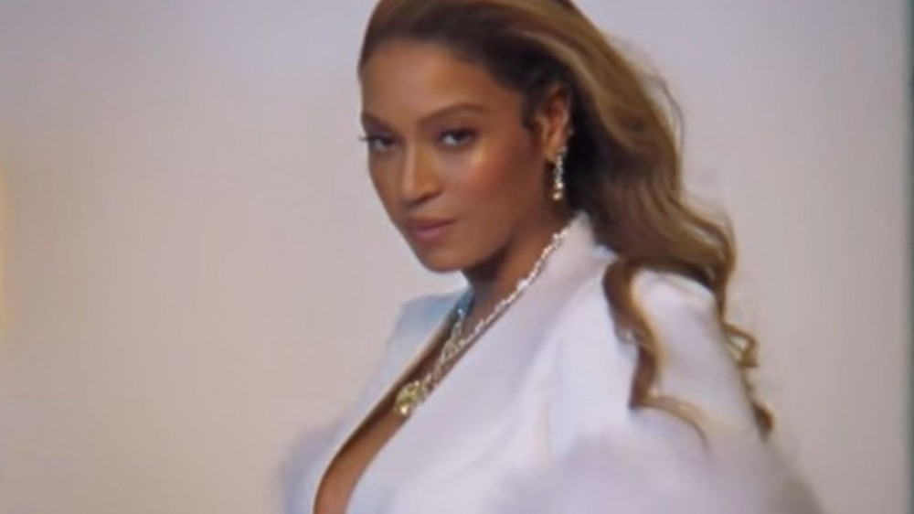 Michelle Obama Praises Beyonce’s New Single “Break My Soul”