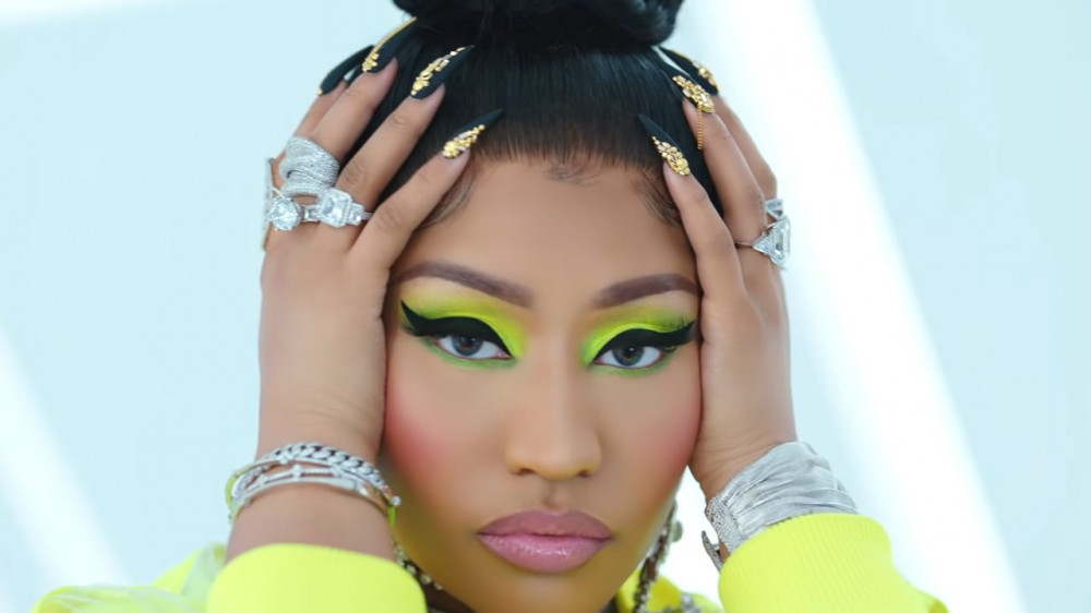 Nicki Minaj To Sue Mystery Person For Defamation + The Barbz Help Her