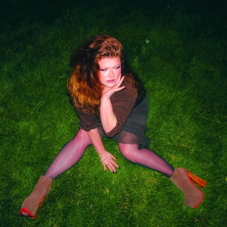 Sunshine Benzi is a student of rap