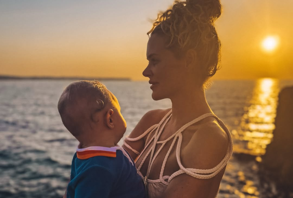 Kelly Monrow Turns Childhood Wounds Into the Clarity of a Mother